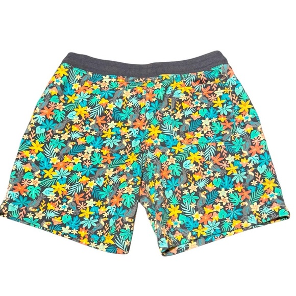 Chubbies Floral Shorts Lounge Wear Size Large 7” Floral Print Shorts - Picture 5 of 8